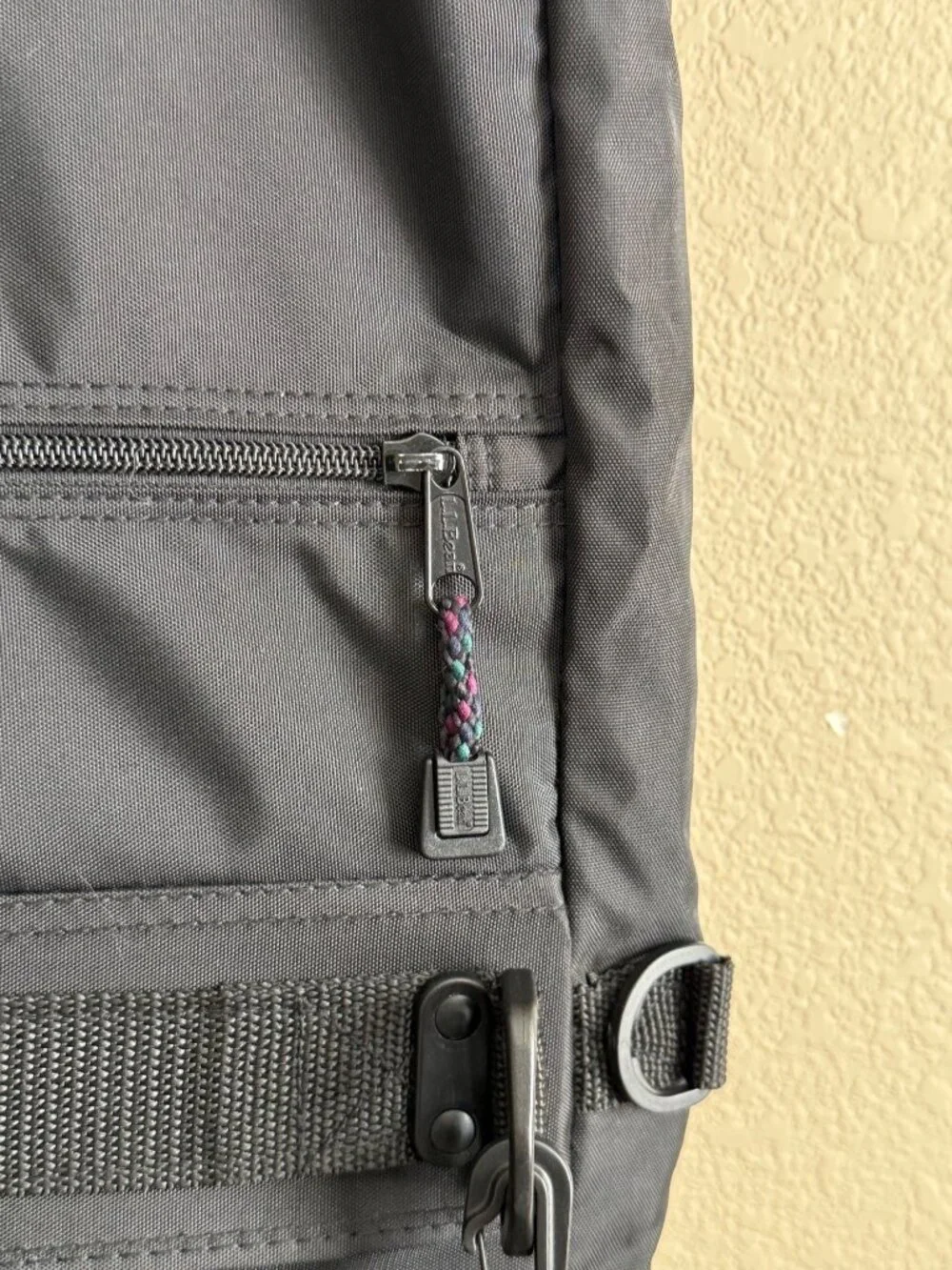 L.L. Bean Garment Travel Luggage Bag Shoulder Strap Black Style M541